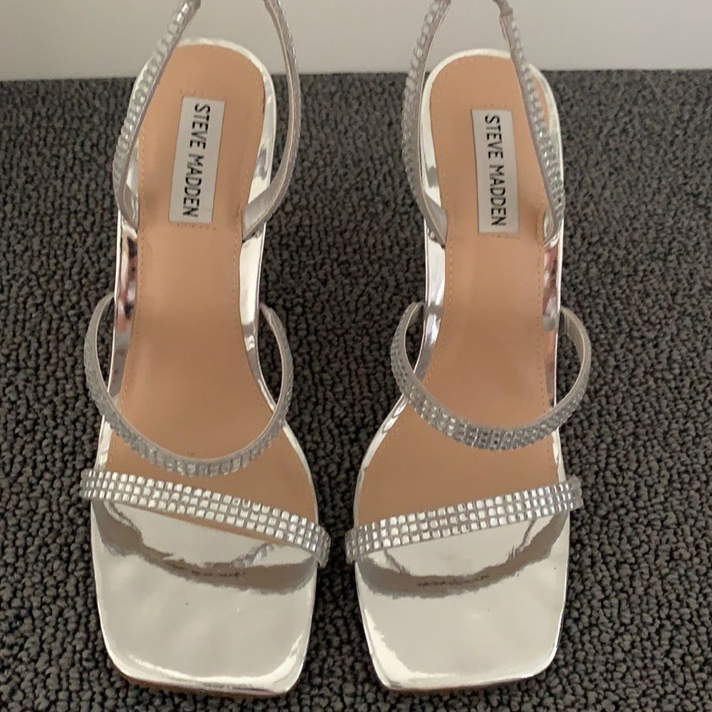 Steve Madden Silver Heels